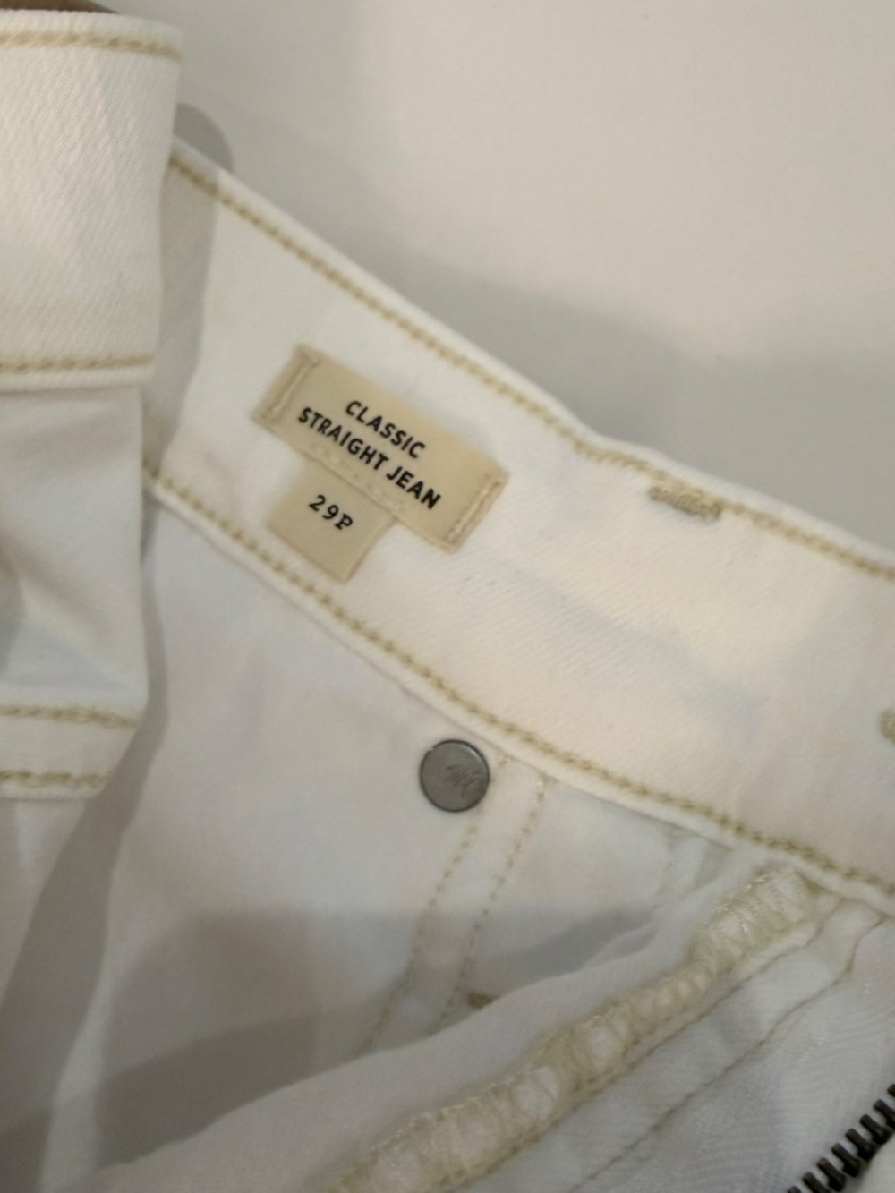 Madewell Off-White Classic Straight Jean, size 29P NWT - Picture 6 of 7